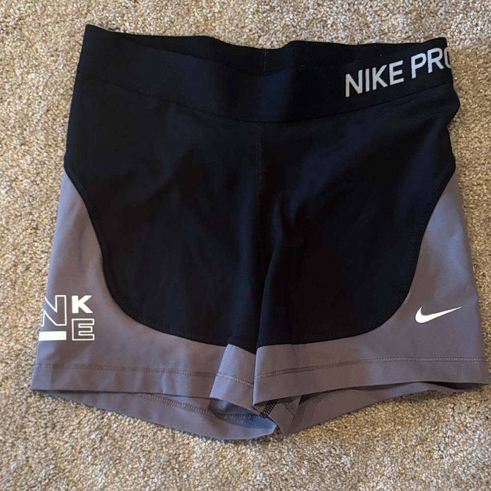 Nike Women's Black and Gray Athletic Shorts